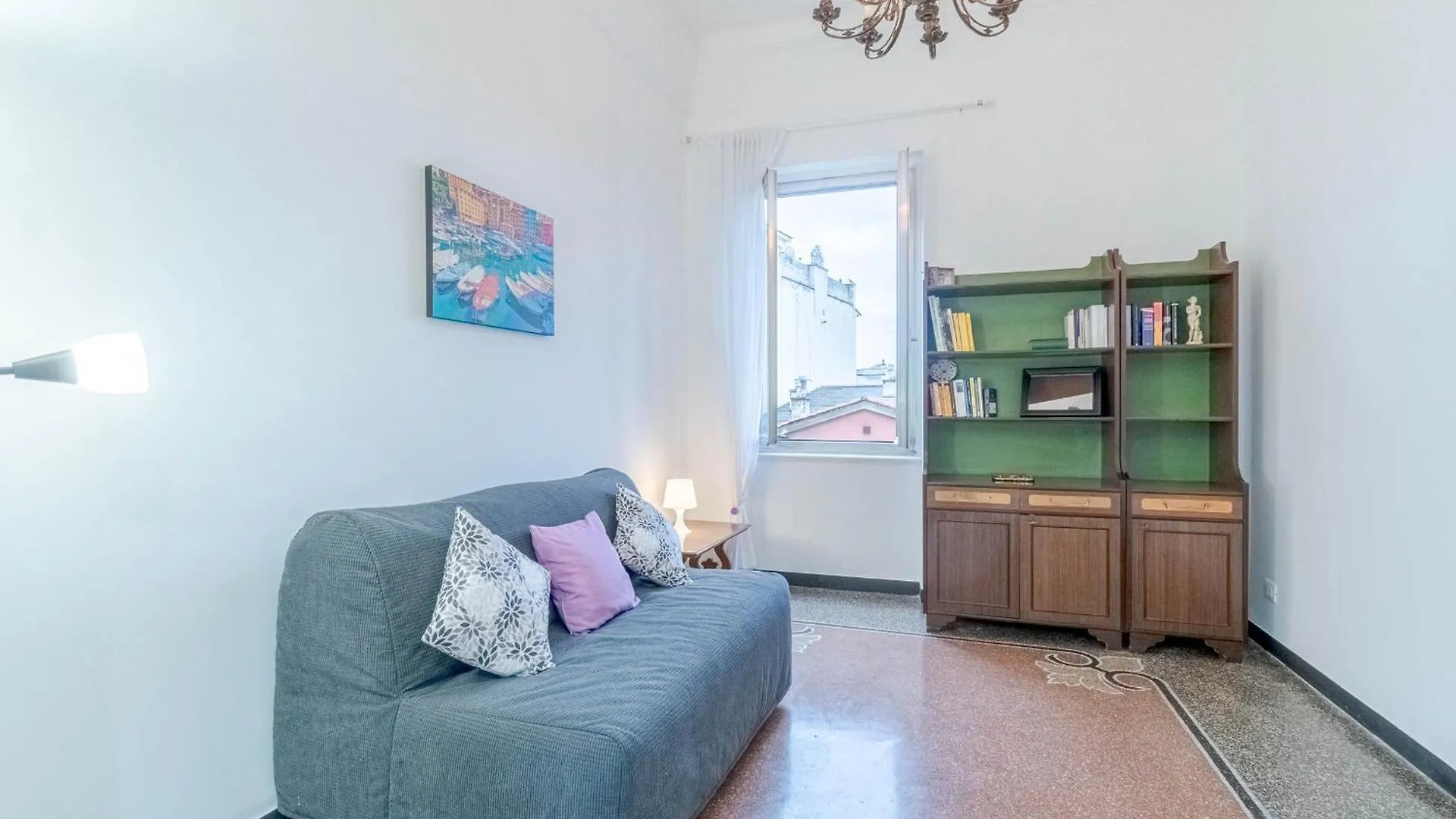 Apartment Genova San Fruttuoso Vintage & Roomy Flat Italy