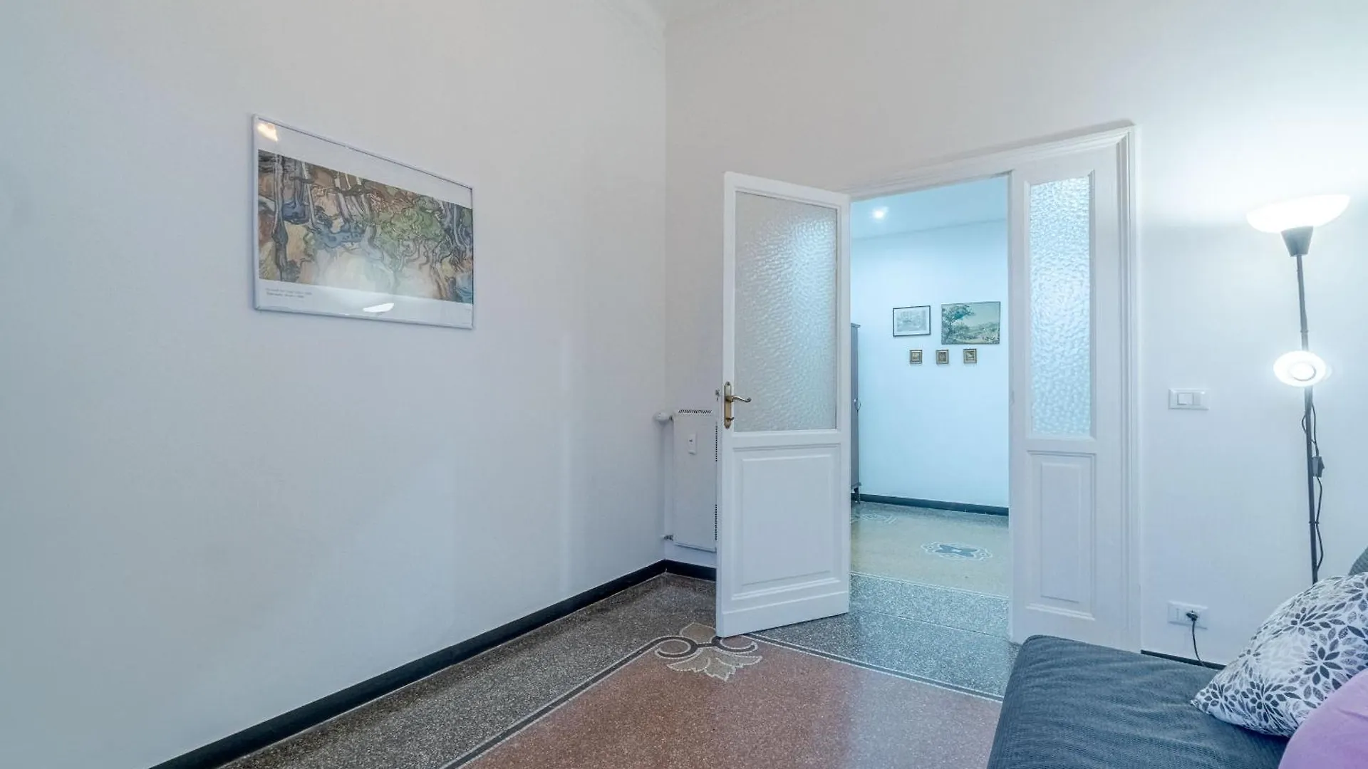 Genova San Fruttuoso Vintage & Roomy Flat