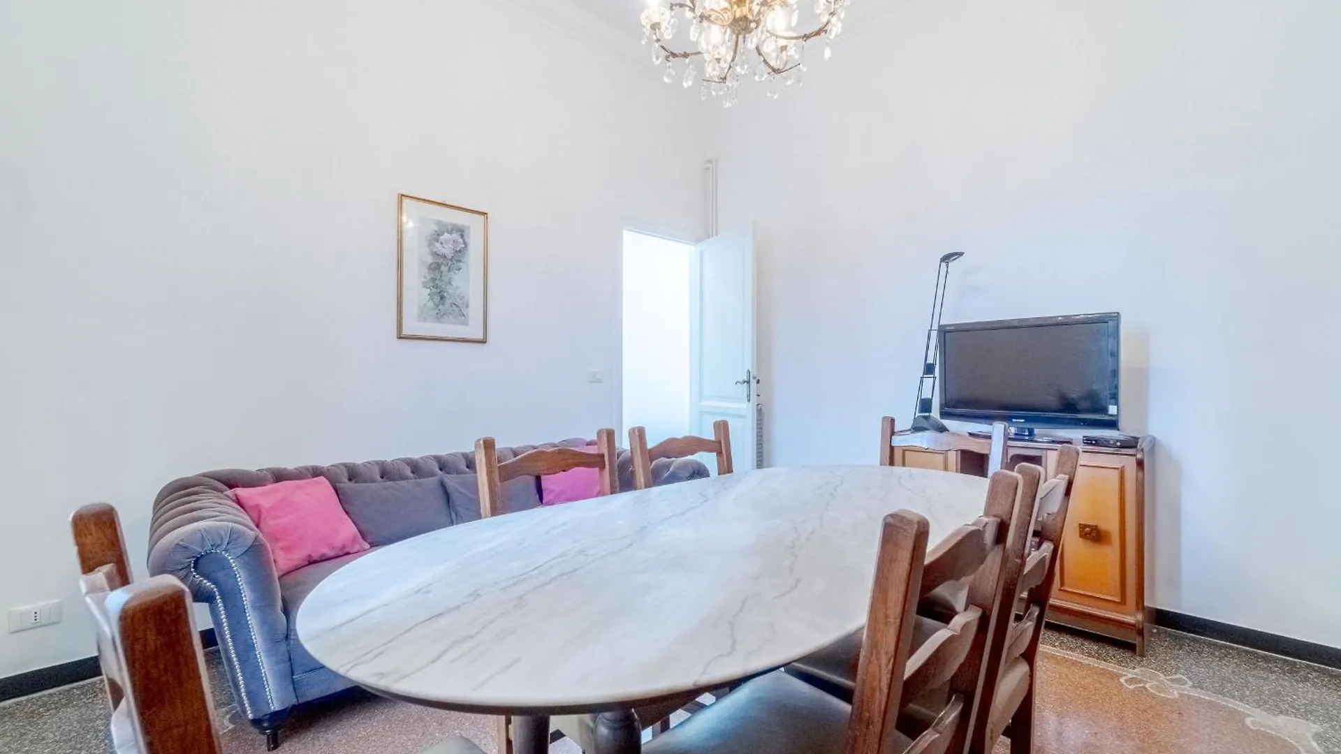 Genova San Fruttuoso Vintage & Roomy Flat İtalya