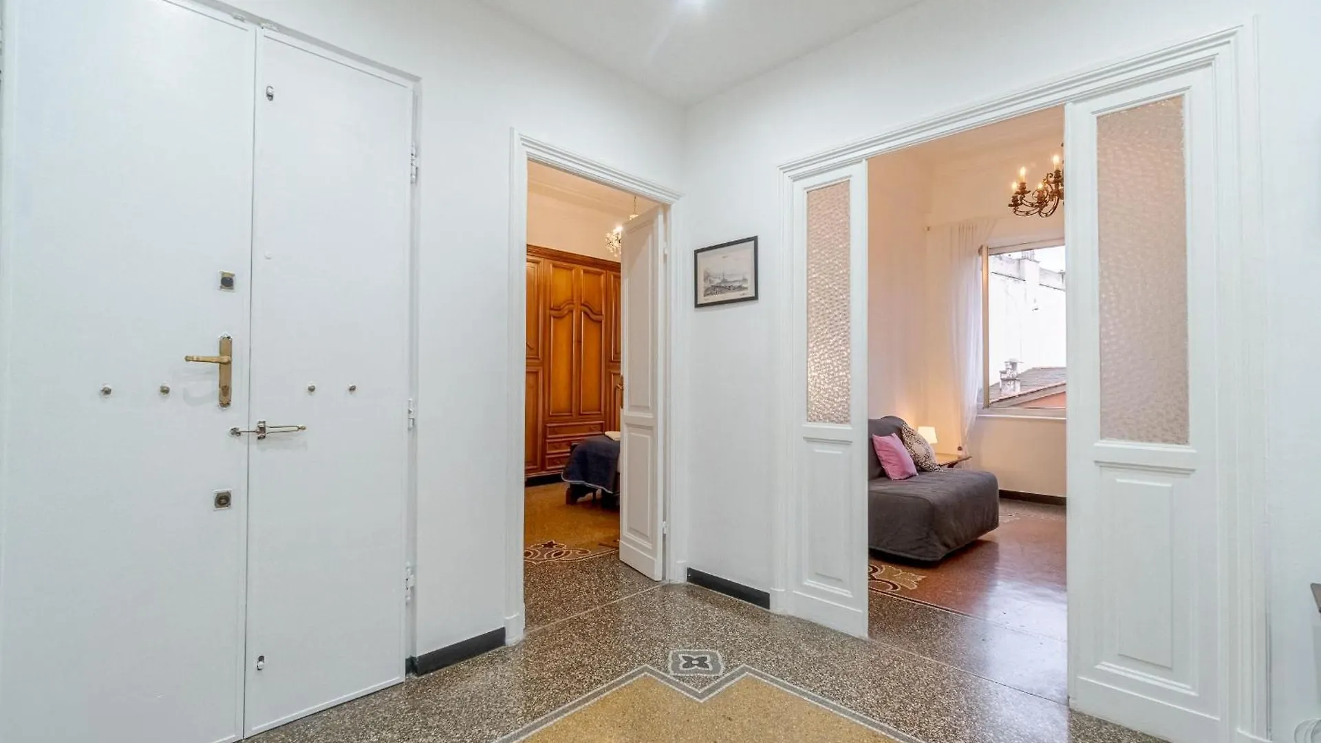 Genova San Fruttuoso Vintage & Roomy Flat 0*, Cenova İtalya